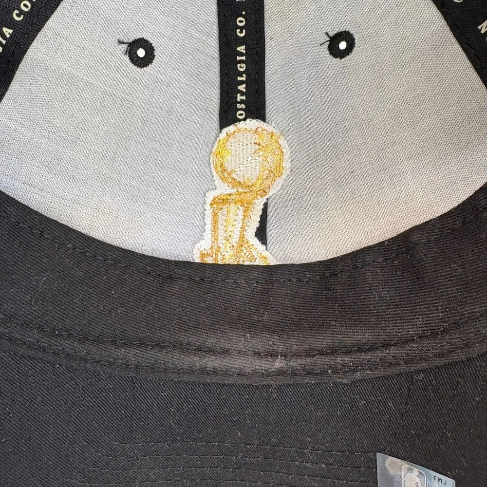 Mitchell & Ness celebrate championship